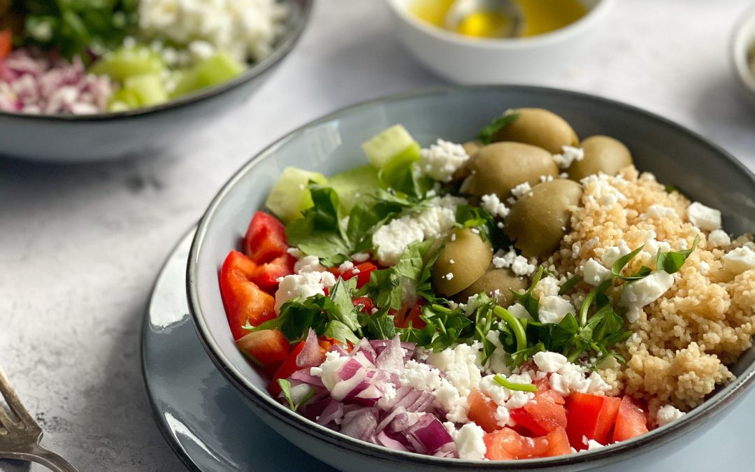 Dieta śródziemnomorska – zasady, zalety, produkty zalecane i niezalecane